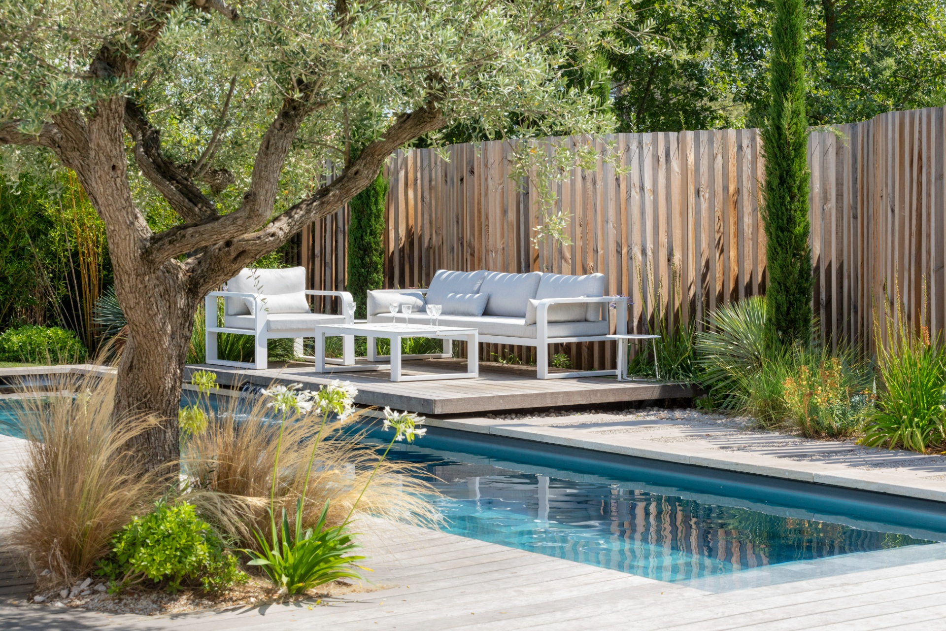 Aménagement tour de piscine