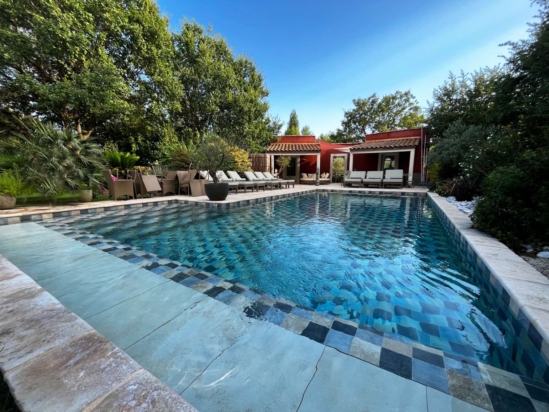 Piscine Bali avec plage immergée