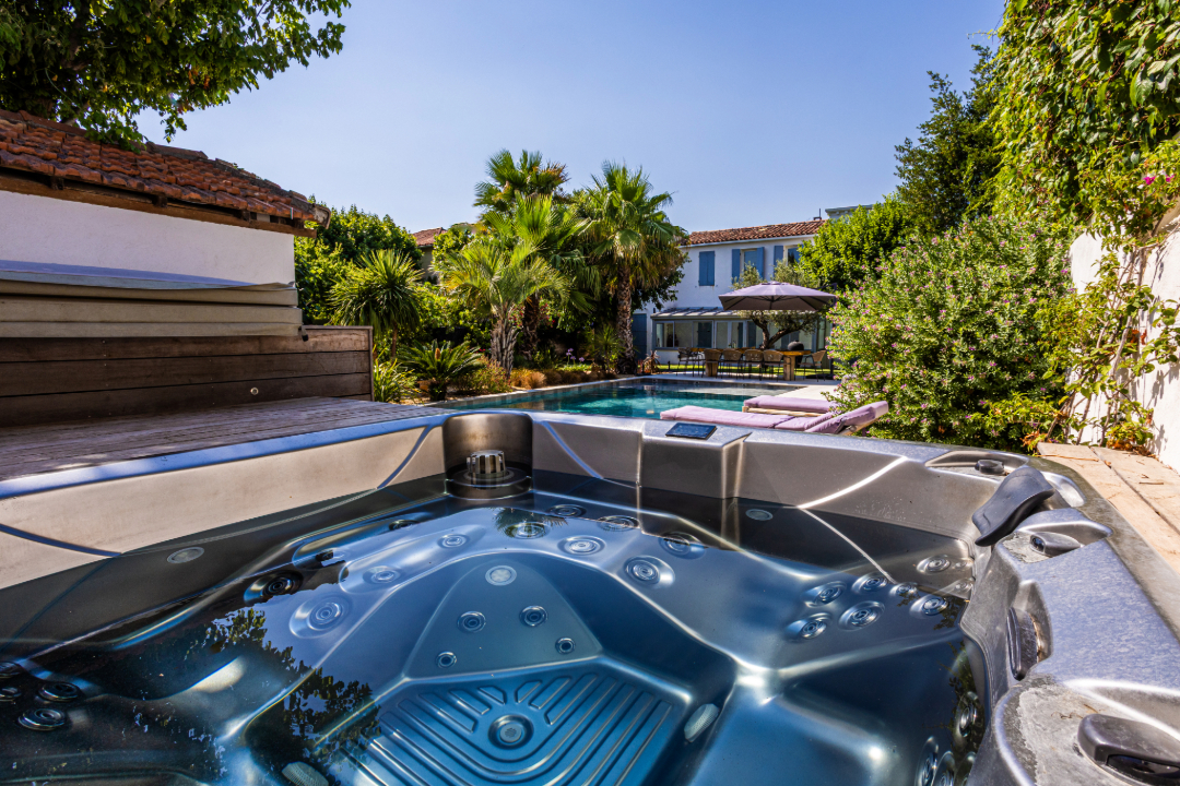 Jacuzzi extérieur - Accent du Sud Paysage